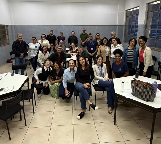 Formação com professores do Fundamental II e Ensino Médio discute Comunidades de Prática