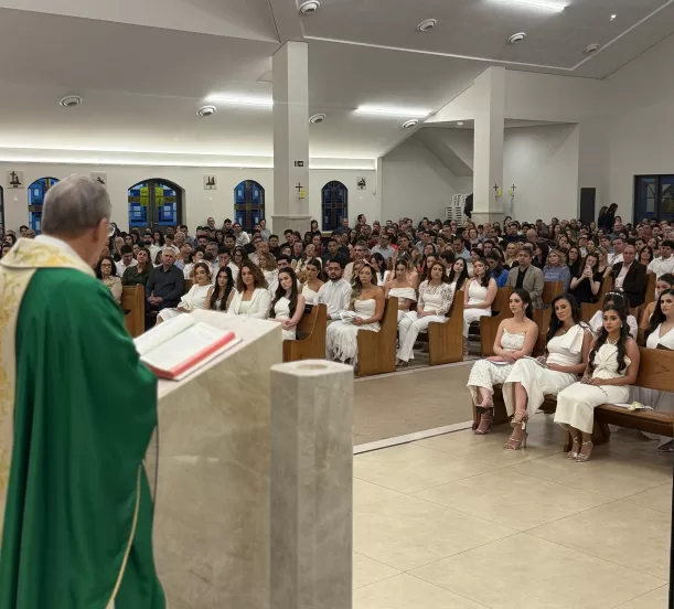 Padre Luigi Favero preside Missa de Formatura do curso de Medicina da Uniderp