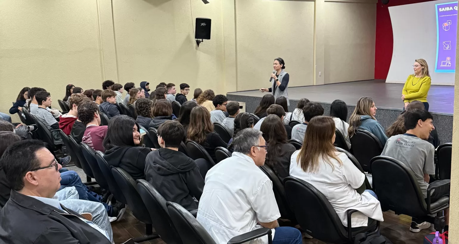 “Você merece um amor leve”: Palestra do MPMS alerta alunos do 9º ano e Ensino Médio sobre relacionamentos abusivos e violência doméstica